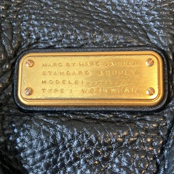 Marc By Marc Jacobs Textured Black Hobo Bag - Picture 3 of 8